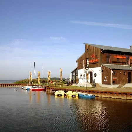 Ξενοδοχείο με διαμερίσματα Cafe Knatter Uckeritz